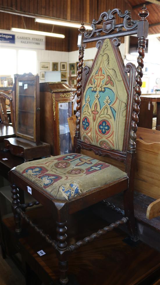 Tapestery Gothic chair(-)